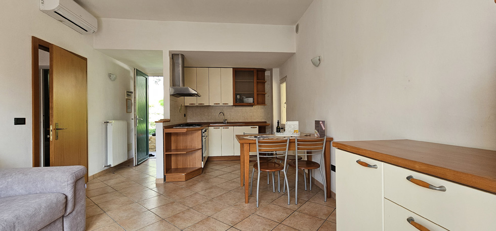ferienhaus-gardasee-malcesine-mit-pool-app06-2024-
