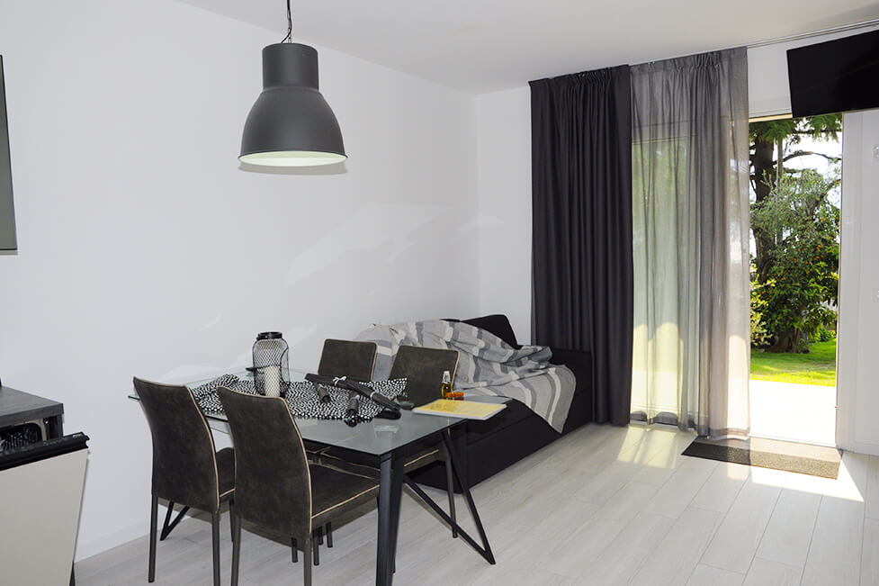 ferienwohnung-malcesine-gardasee-mit-pool-app11-