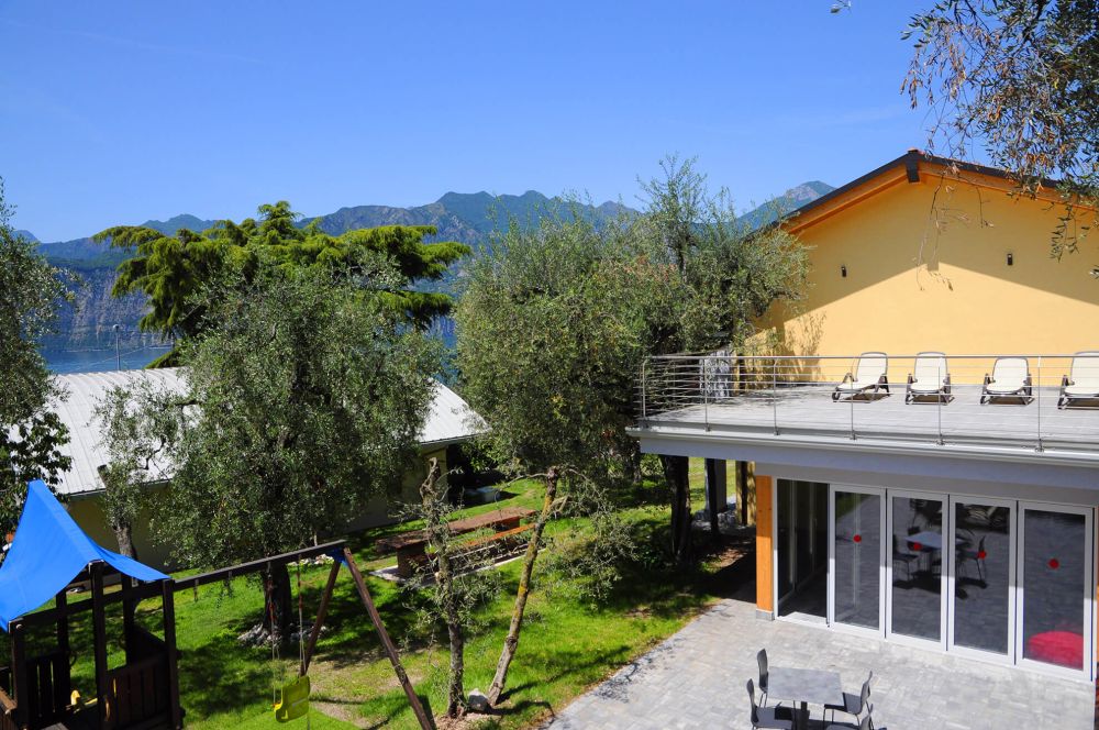 ferienhaus-gardasee-malcesine-mit-pool