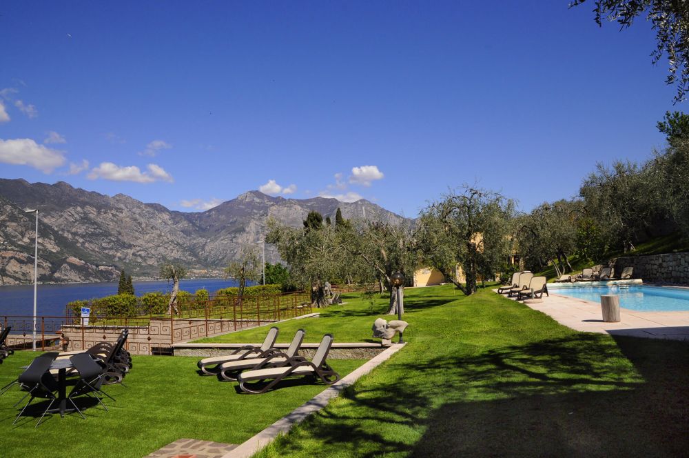 ferienhaus-gardasee-malcesine-mit-pool