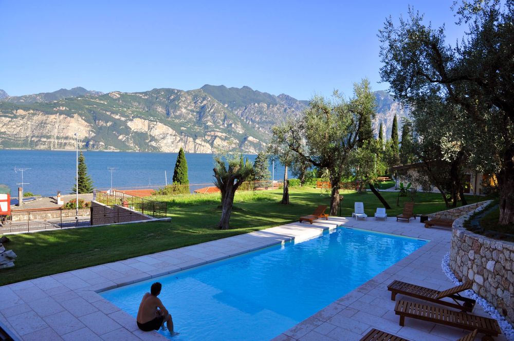 ferienhaus-malcesine-gardasee-mit-pool