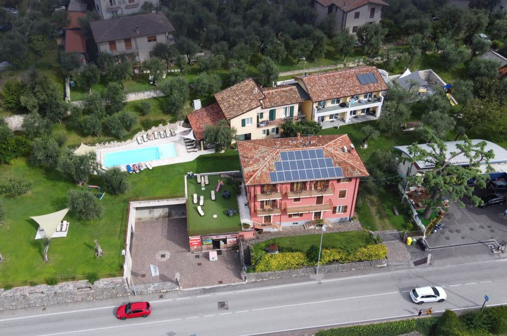 ferienwohnung-malcesine-gardasee-mit-pool